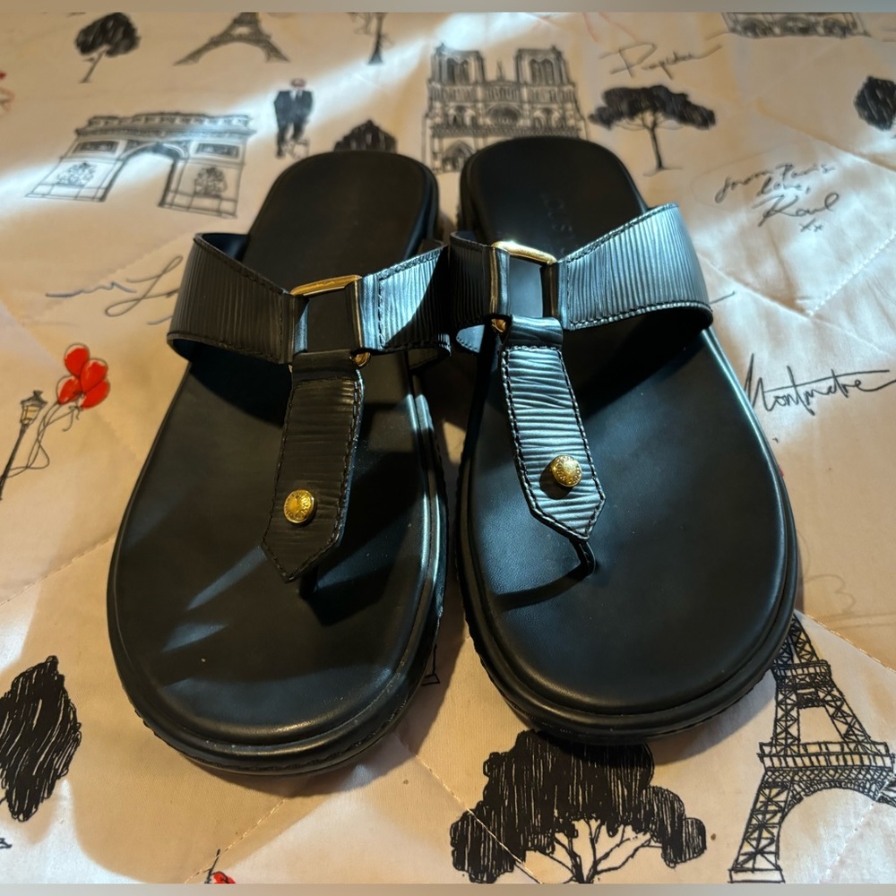 MA1003 LOUIS VUITTON SANDALS